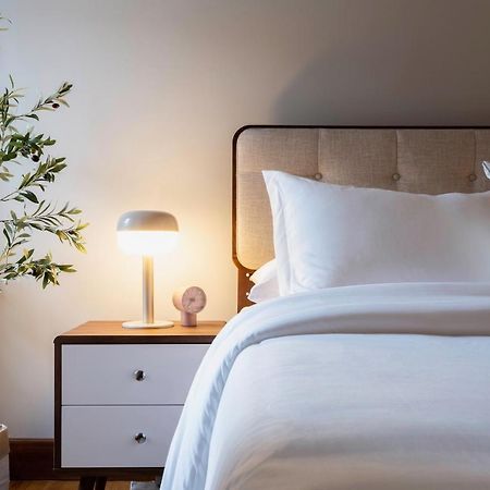 Spacious Stay Near Yale In Downtown 뉴헤이번 외부 사진