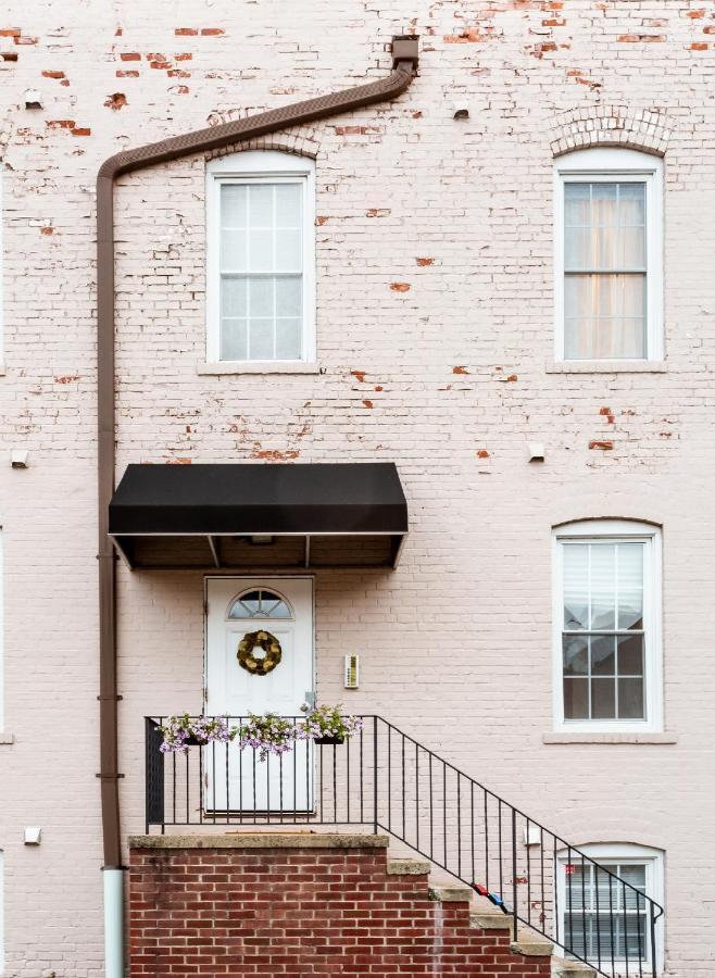 Spacious Stay Near Yale In Downtown 뉴헤이번 외부 사진